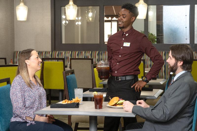 هتل Holiday Inn Huntsville   Research Park, An Ihg