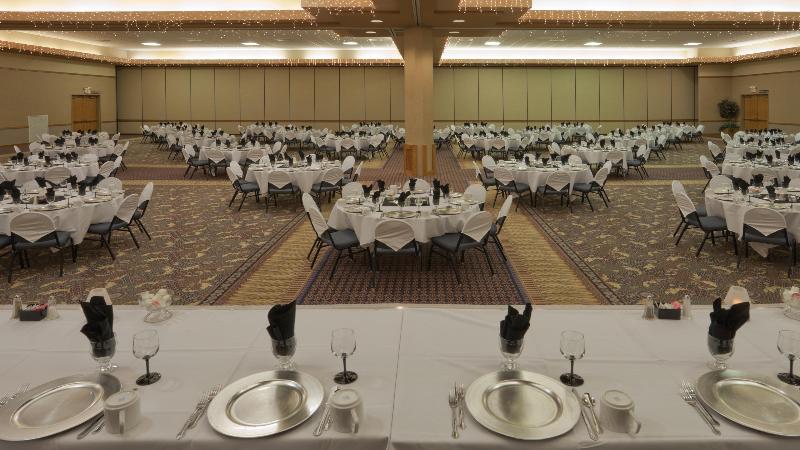 هتل Holiday Inn Spearfish Convention Center, An Ihg