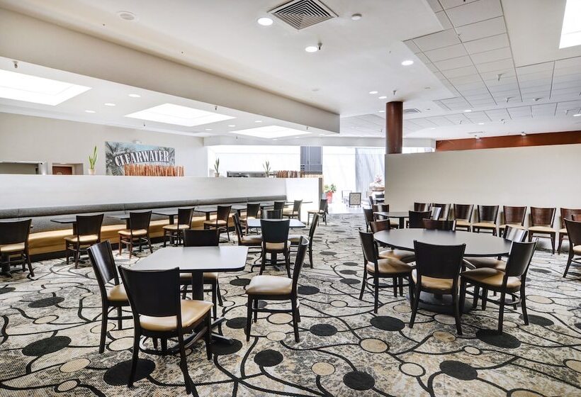 בית מלון כפרי Holiday Inn St. Petersburg N   Clearwater, An Ihg