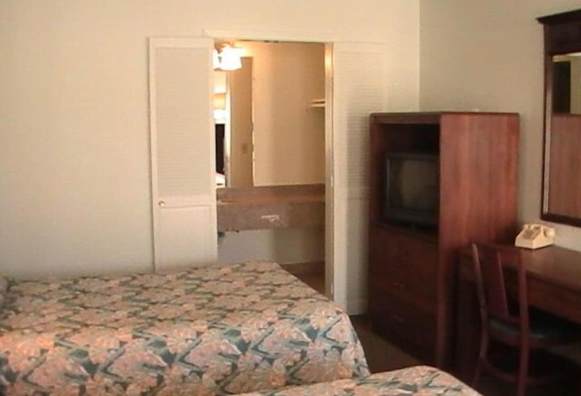 酒店 Hometown Inn Galion