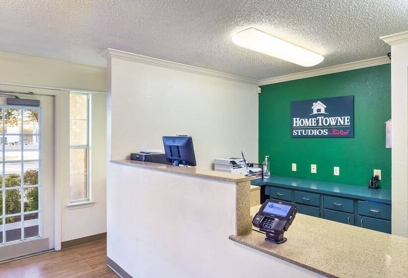 호텔 Hometowne Studios By Red Roof Dallas   North Addison   Tollway