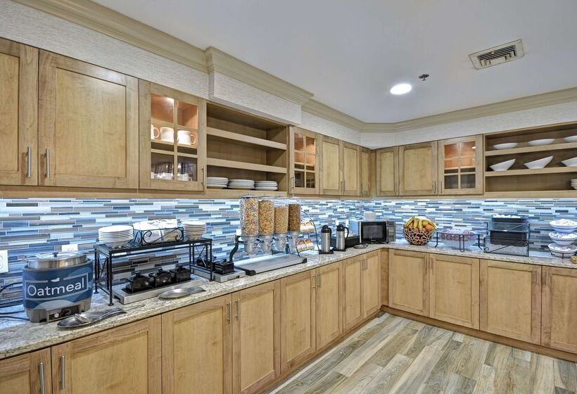 هتل Homewood Suites By Hilton Bostonpeabody