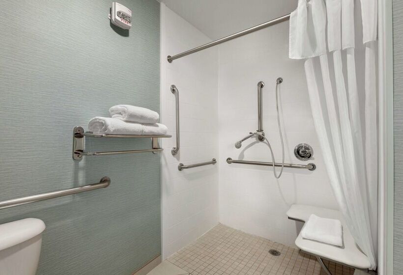 هتل Homewood Suites Dallas/park Central