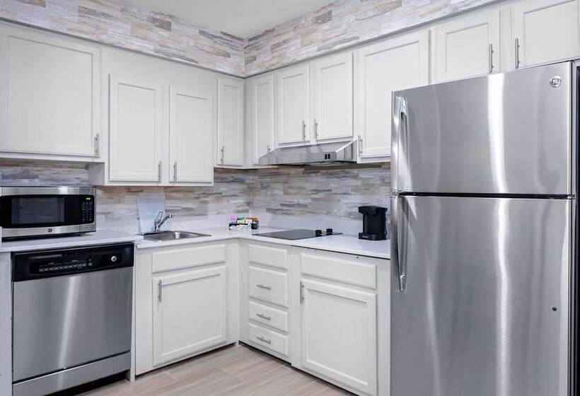 בית מלון כפרי Homewood Suites By Hilton Ft. Worthbedford