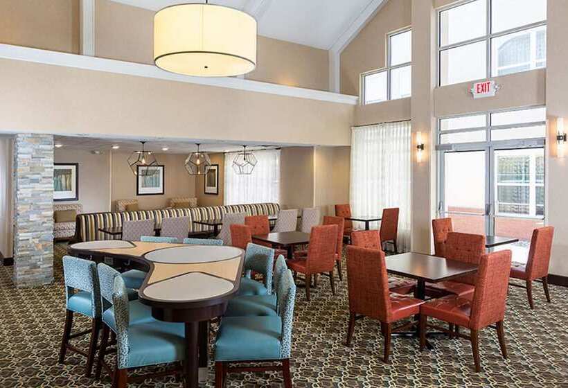 هتل Homewood Suites By Hilton Grand Rapids