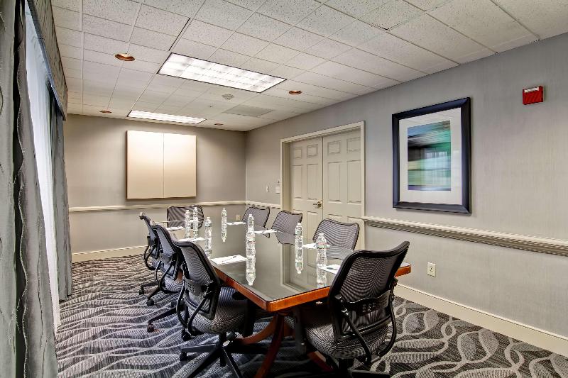 هتل Homewood Suites By Hilton Newarkcranford