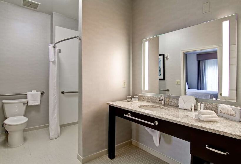 هتل Homewood Suites By Hilton Newarkcranford