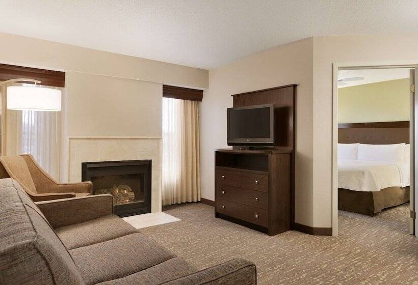 호텔 Homewood Suites Toledo Maumee