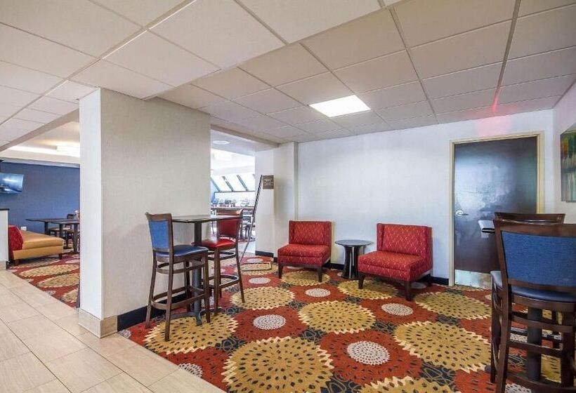 هتل Fairfield By Marriott Inn & Suites Madison South