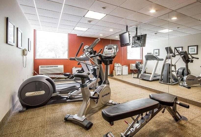 هتل Fairfield By Marriott Inn & Suites Madison South