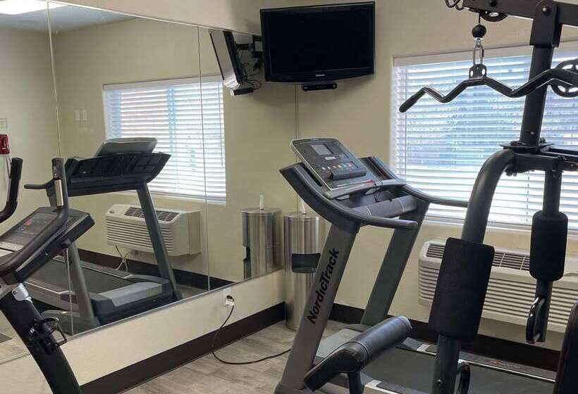Отель Quality Inn Denver Westminster
