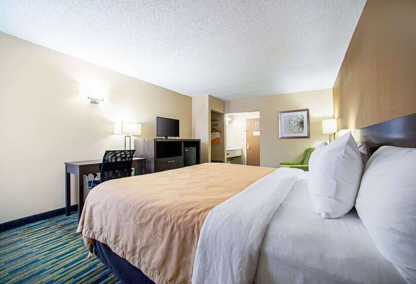 בית מלון כפרי Quality Inn Near Six Flags St. Louis