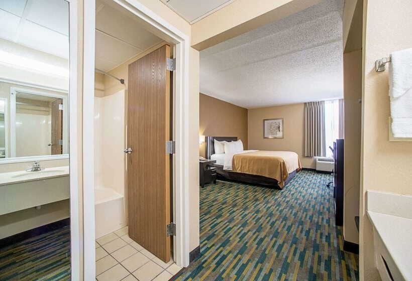 בית מלון כפרי Quality Inn Near Six Flags St. Louis