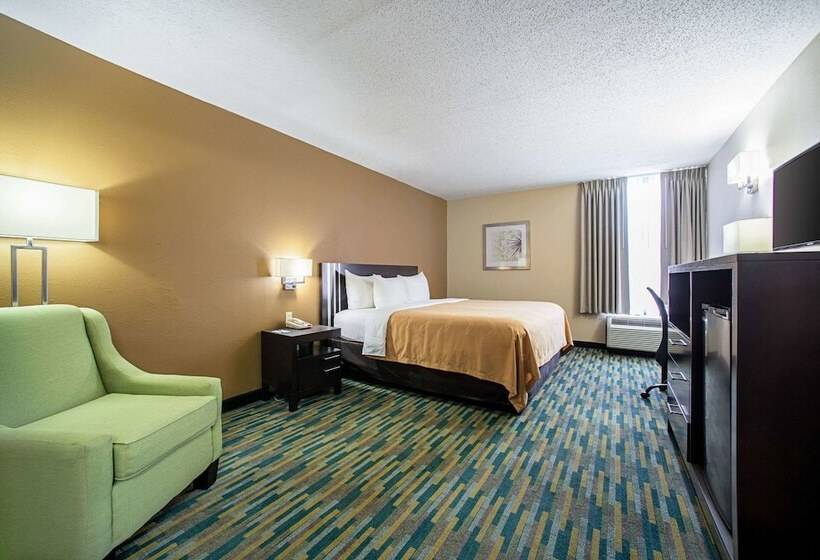 בית מלון כפרי Quality Inn Near Six Flags St. Louis