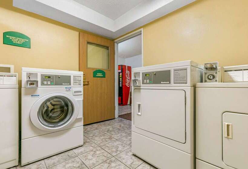 هتل Quality Inn Near Monument Health Rapid City Hospital
