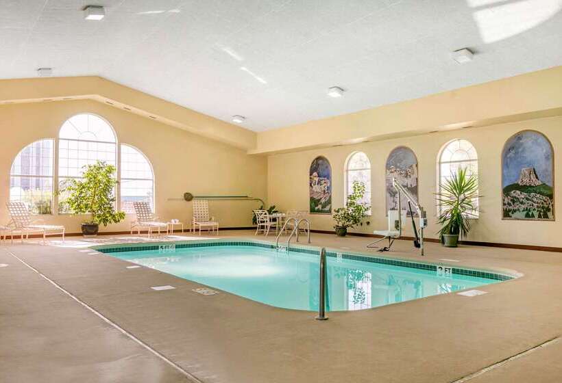 هتل Quality Inn Near Monument Health Rapid City Hospital