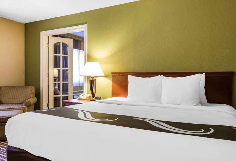 هتل Quality Inn & Suites Columbia I70