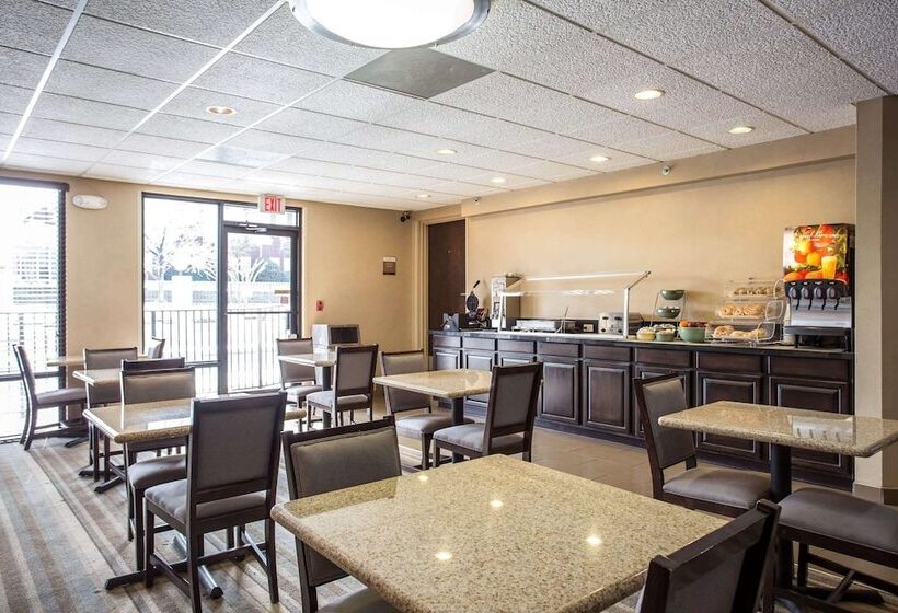 ホテル Quality Inn & Suites Matthews   Charlotte