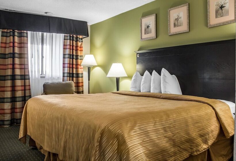 هتل Quality Inn & Suites Moline  Quad Cities
