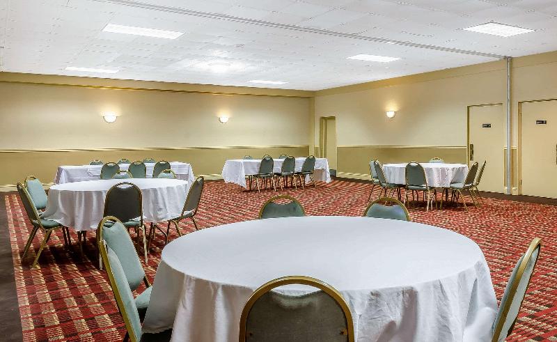 فندق Quality Inn University Area