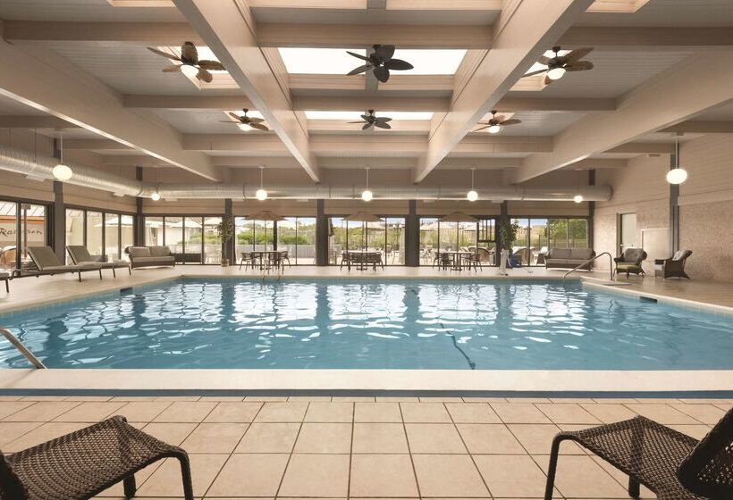 Radisson Hotel Grand Rapids Riverfront