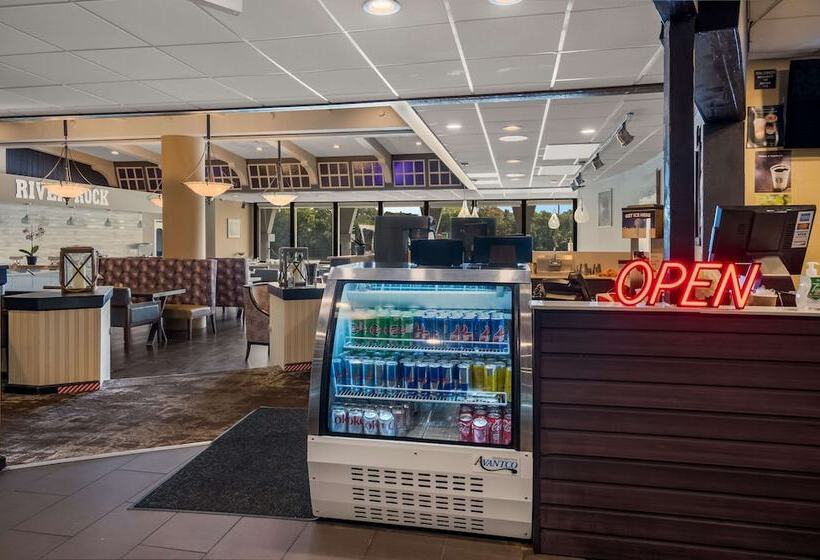 Radisson Hotel Grand Rapids Riverfront