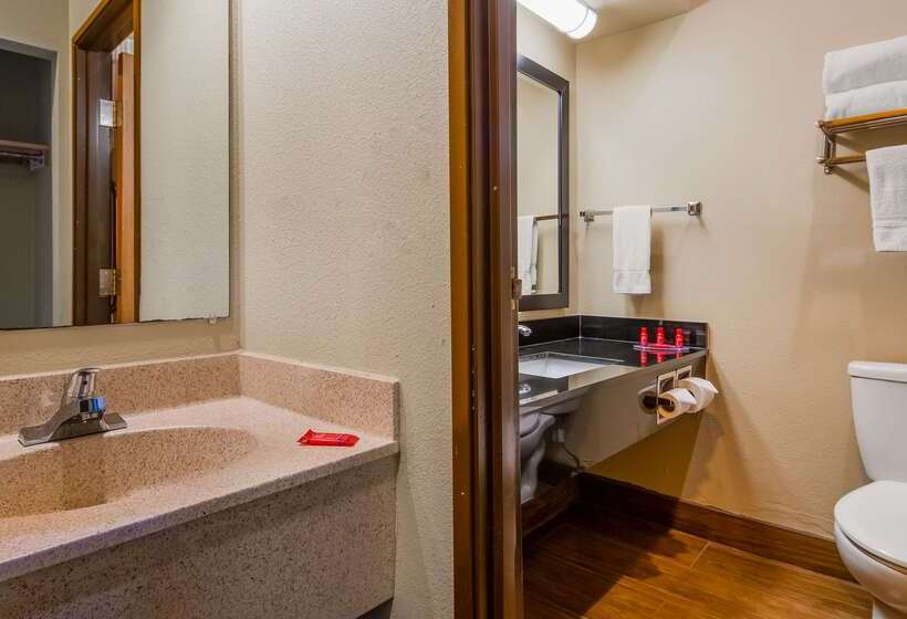 Surestay Plus Hotel By Best Western Blue Springs