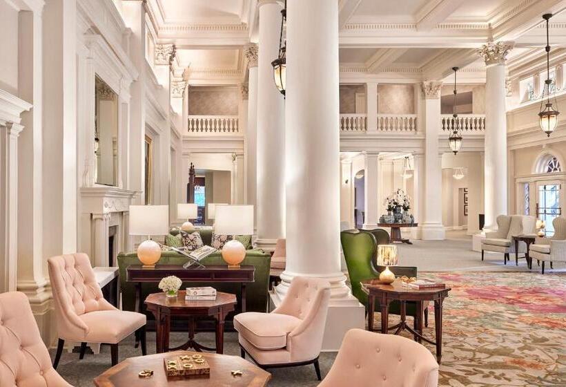 酒店 The Omni Homestead Resort & Spa