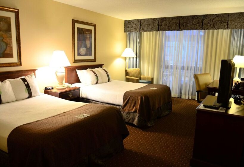 هتل Wingate By Wyndham Kansas City