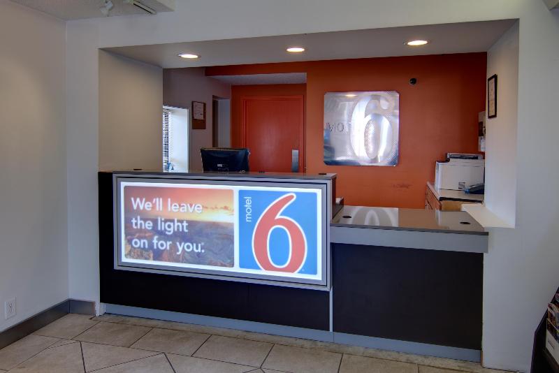 Motel 6 West Monroe, La