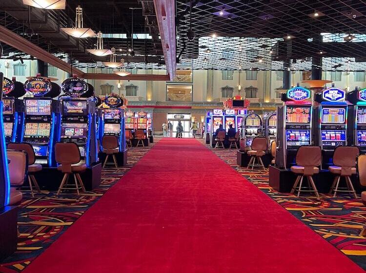 منتجع Hollywood Casino Tunica