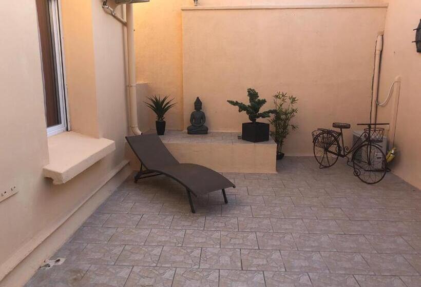 هتل Hôtel Le Carnon