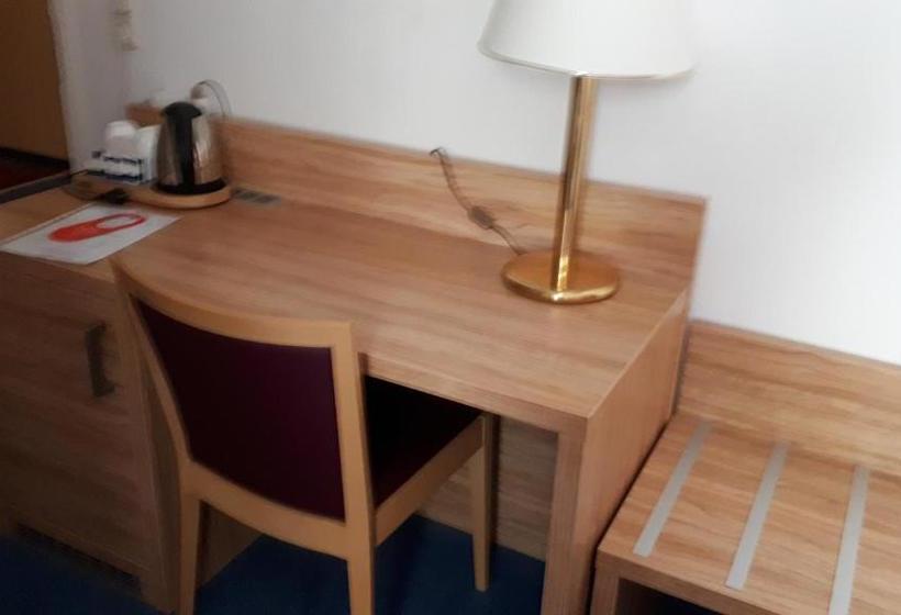 فندق Und Restaurant Knesebecker Hof