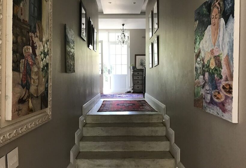 بنسيون Creek Lane Guest House