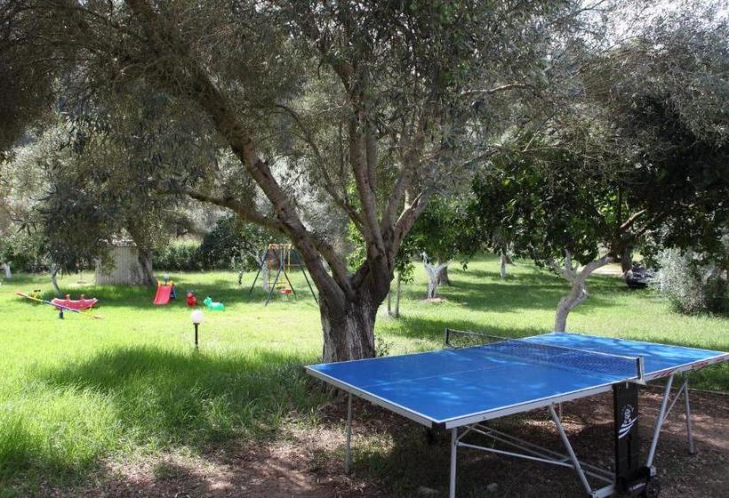 هتل Apartments Avra