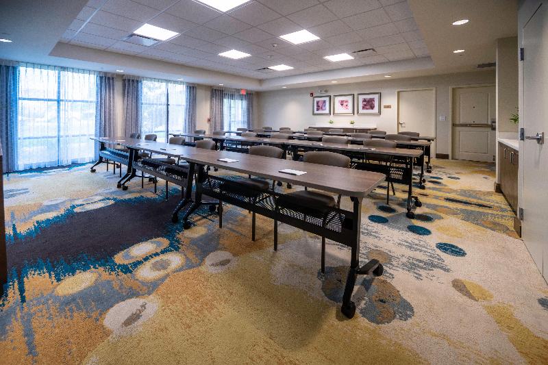 ホテル Staybridge Suites   Summerville, An Ihg