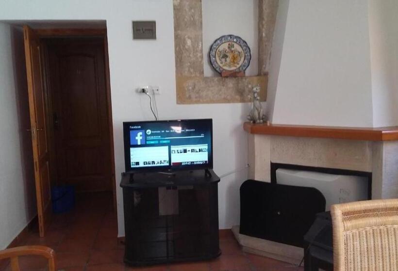 پانسیون Casa Malferit