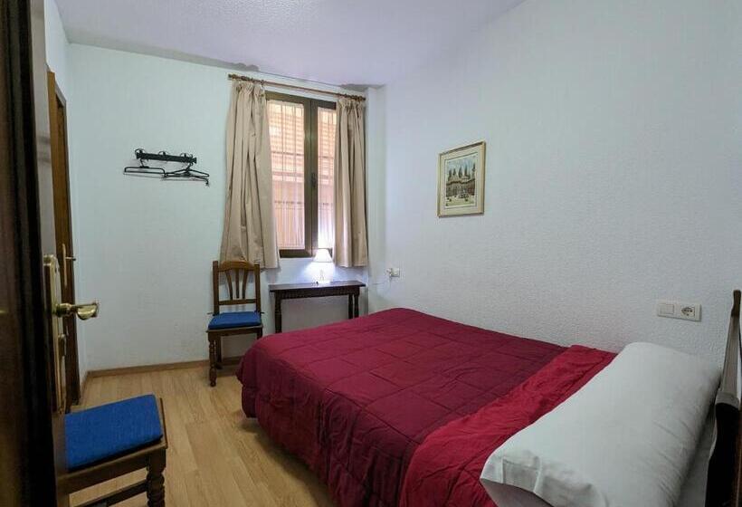 Pensión Ciudad Navarro Ramos