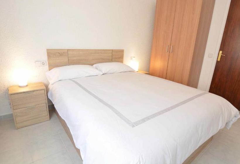 تختخواب و صبحانه Reus Bedrooms 2 Habitaciones Con Baño Privado, Sin Cocina