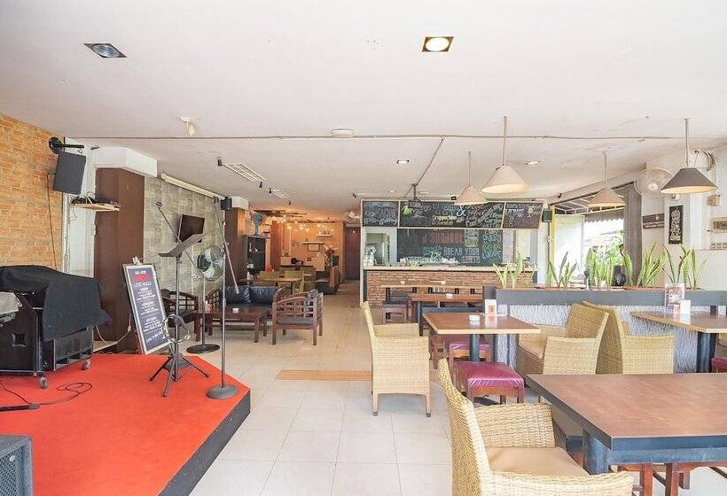 فندق Reddoorz At H Agus Salim Street Pontianak