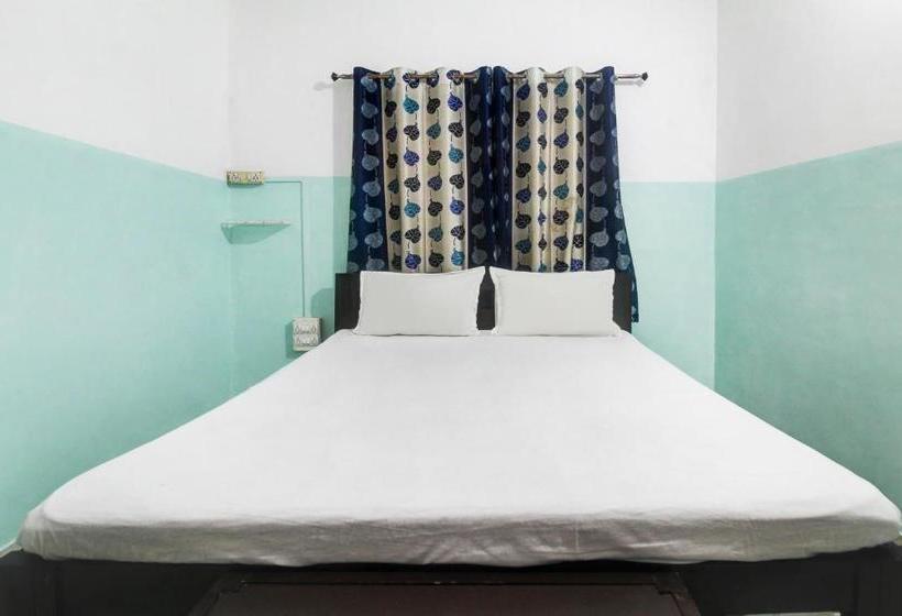 בית מלון כפרי Spot On 64406 Ssr Lodging House