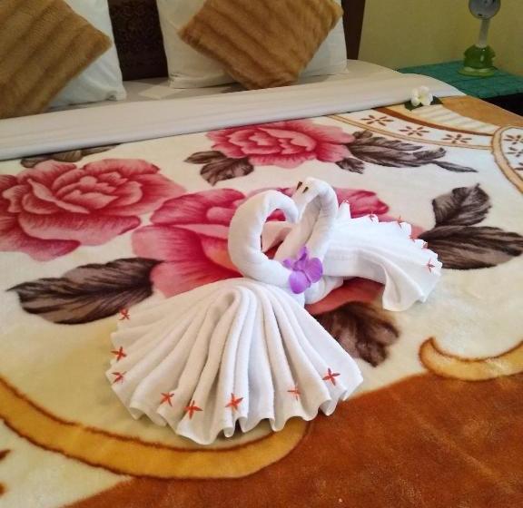 استراحتگاه Happy Lagoon Bungalow