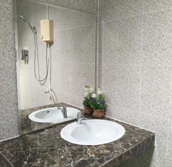 استراحتگاه Happy Lagoon Bungalow