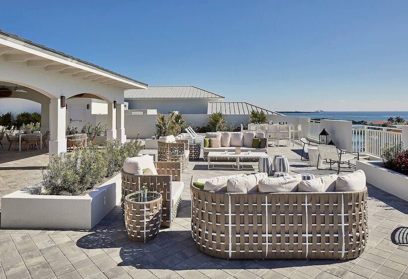 Отель Residence Inn St. Petersburg Tierra Verde