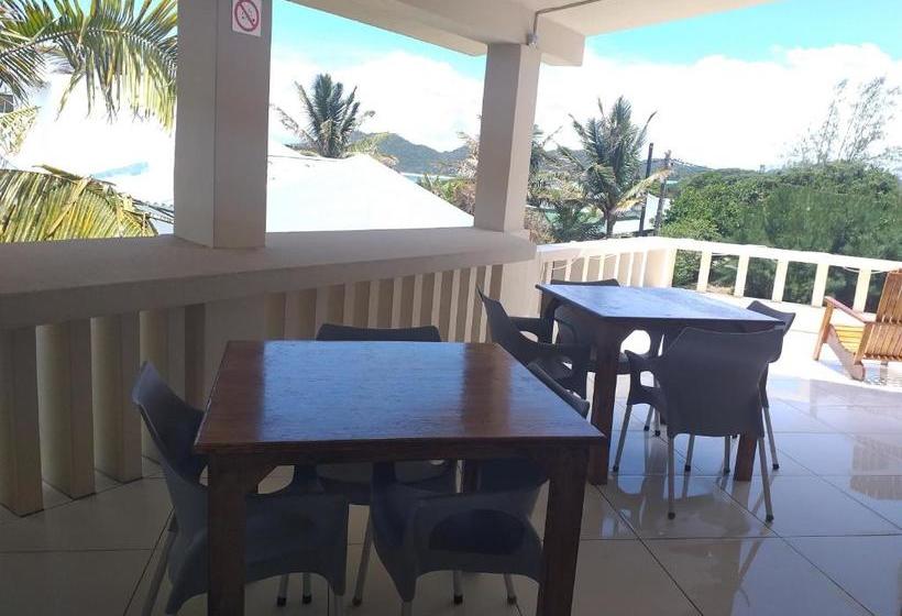 بنسيون Baia Do Ouro