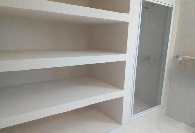 بنسيون Baia Do Ouro