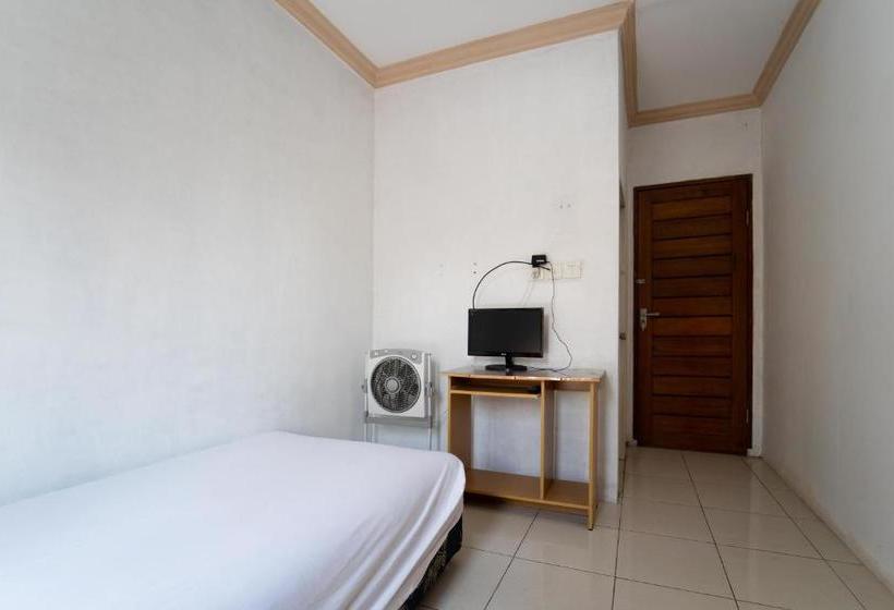 پانسیون Koolkost Syariah @ Mt Haryono Street Balikpapan