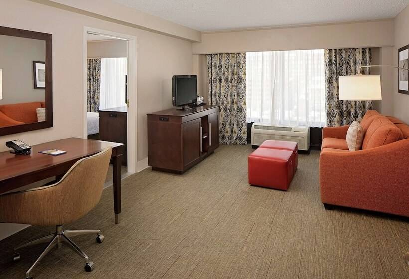 هتل Hampton Inn Louisville Downtown