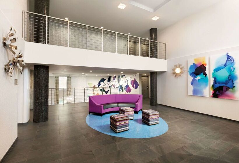 هتل Homewood Suites By Hilton Williamsburg