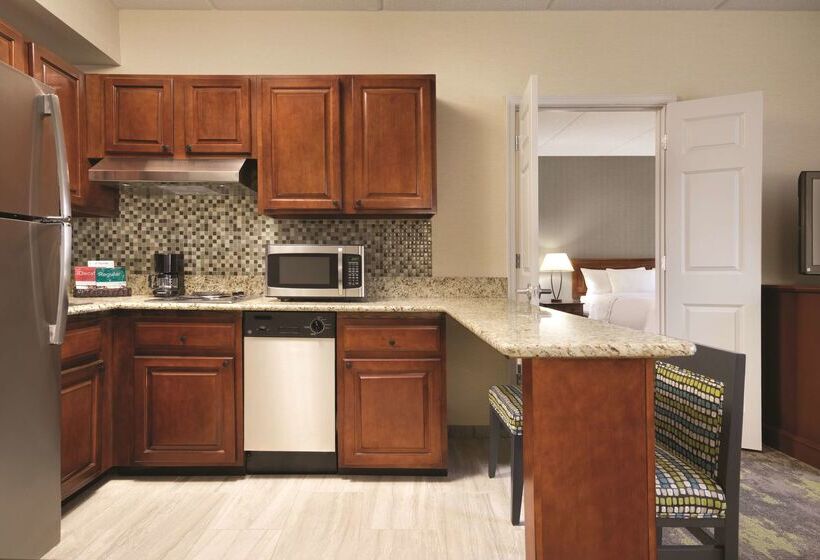هتل Homewood Suites By Hilton Williamsburg